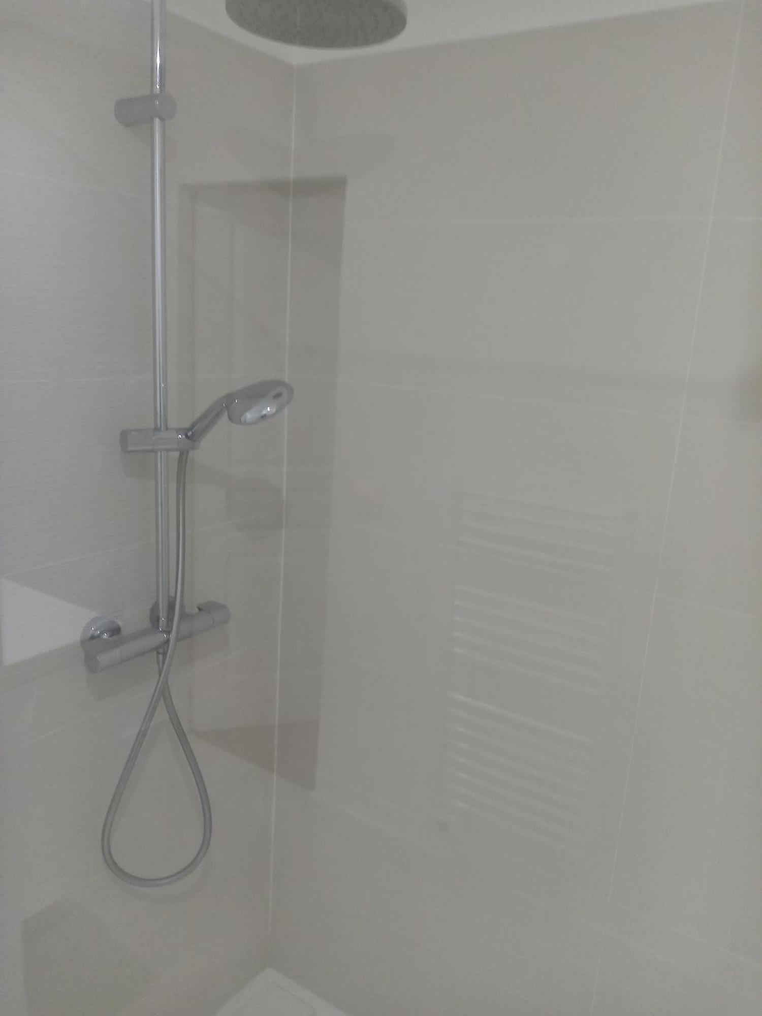 Quartier Le Plus Anime De Marseille "La Plaine Cours Julien "Chambre Avec Salle De Bain Wc Privee Integrees "Dans Appartement المظهر الخارجي الصورة